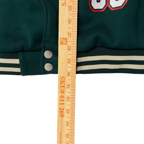 Stylish Men's Varsity Bomber Jacket - Green and Tan - Picture 6 of 8